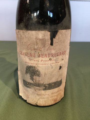 1 bouteille Château Beauregard 1947 Pomerol,...