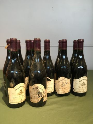 12 bouteilles Ventoux Vieux Clocher 2003...