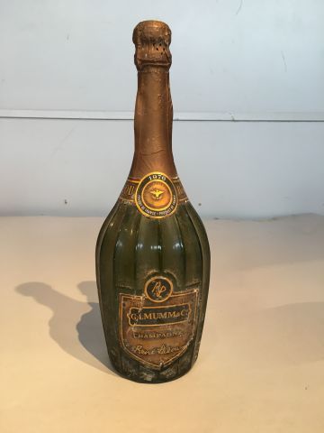 1 bouteille Champagne Mumm Renée Lalou 1976...