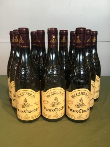 12 bouteilles Vacqueyras Vieux Clocher 2002...