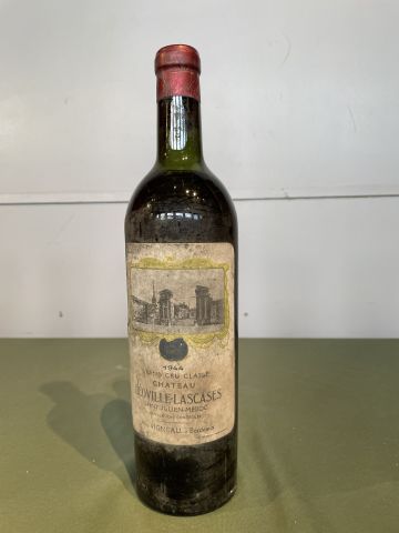 1 bouteille Château Léoville Las Cases 1944...
