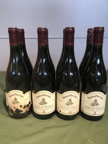 8 bouteilles Ventoux Vieux Clocher 2003 Arnoux...