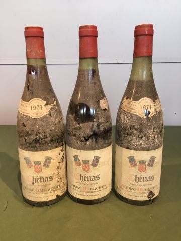 3 bouteilles Chenas 1974 André Millevin,...