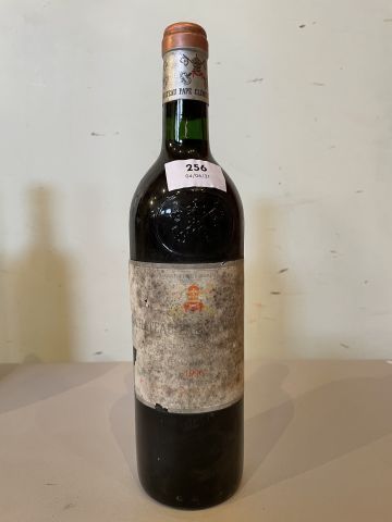 1 bouteille Château Pape Clément 1996 Pessac...
