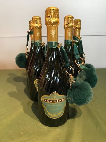6 bouteilles Champagne Tzarine demi sec Pompon...