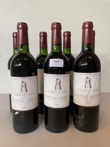 7 bouteilles Château Latour 1984 Pauillac,...