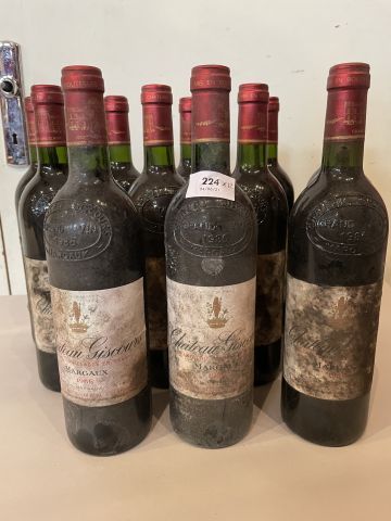 12 bouteilles Château Giscours 1986 Margaux,...