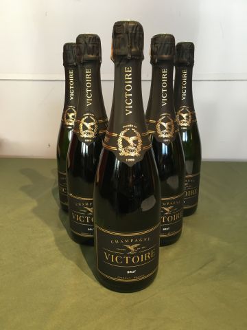 6 bouteilles Champagne Victoire brut