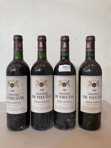 4 bouteilles Château Fieuzal 1998 Pessac...