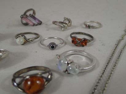 Ensemble en argent 925/1000e comprenant diverses...