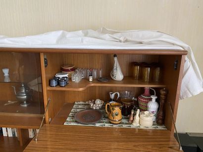 (SUITE PHOTOS LOT 3) ENTIER MOBILIER D'UNE...