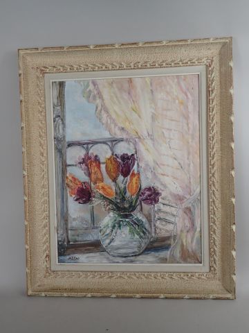 N. ELIAS, huile sur panneau figurant un bouquet...