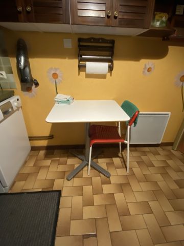 (SUITE PHOTOS LOT 4) ENTIER MOBILIER D'UNE...