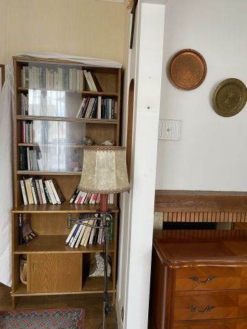 (SUITE PHOTOS LOT 3) ENTIER MOBILIER D'UNE...