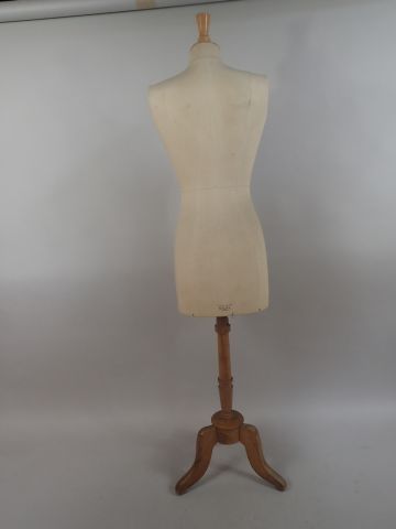 Mannequin femme STOCKMAN garni de lin, piètement...