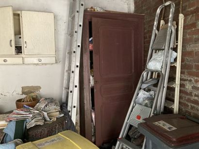 (SUITE PHOTOS LOT 1) ENTIER MOBILIER D'UNE...