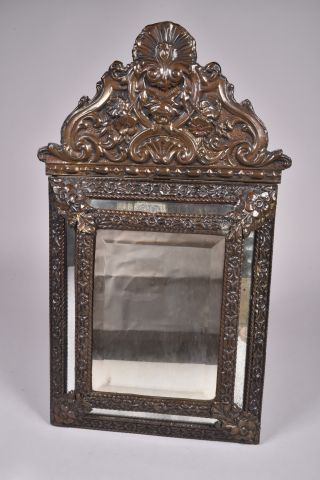Miroir biseauté à fonton et pareclose en...