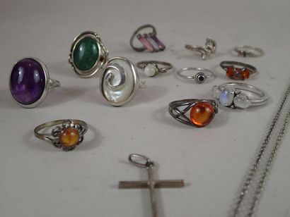 Ensemble en argent 925/1000e comprenant diverses...