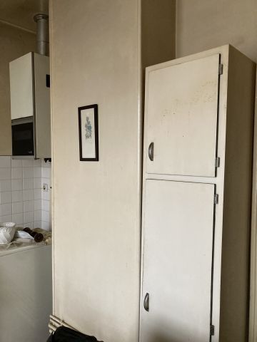 (SUITE PHOTOS LOT 1) ENTIER MOBILIER D'UNE...