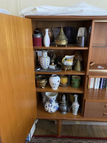 (SUITE PHOTOS LOT 3) ENTIER MOBILIER D'UNE...