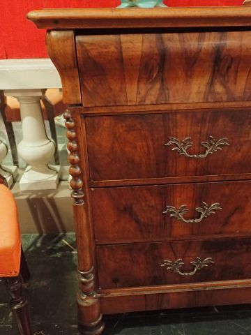 Commode de forme rectangulaire en placage...
