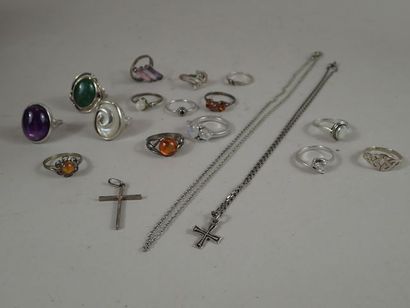 Ensemble en argent 925/1000e comprenant diverses...