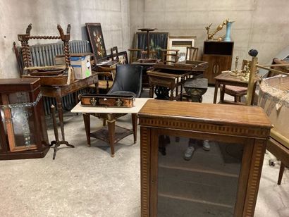 (SUITE PHOTOS LOT 2) STOCK D'UN BROCANTEUR...