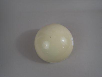 Miroir à poser de forme semi-globulaire en...
