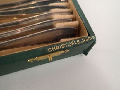 CHRISTOFLE. Service à gâteau en métal argenté...