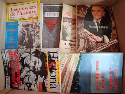 Importante mannette de livres brochés et...