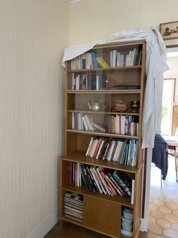 (SUITE PHOTOS LOT 3) ENTIER MOBILIER D'UNE...