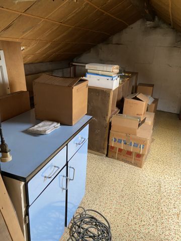 (SUITE PHOTOS LOT 3) ENTIER MOBILIER D'UNE...