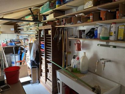 (SUITE PHOTOS LOT 3) ENTIER MOBILIER D'UNE...