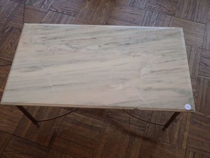 JANSEN, dans le goût de. Table basse en laiton...