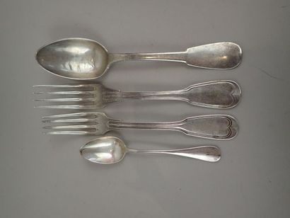 Ensemble en argent comprenant 1 cuillère,...