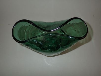 VENINI, dans le goût de. Vase en verre bullé...