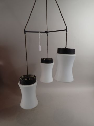 RISPAL, dans le goût de. Lustre dissymétrique...