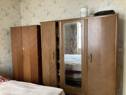 (SUITE PHOTOS LOT 1) ENTIER MOBILIER D'UNE...