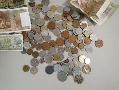 Lot de pièces démonétisées comprenant notamment:...
