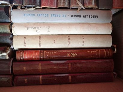 [Littérature], mannette de livres brochés...