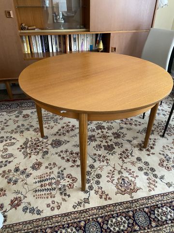 (SUITE PHOTOS LOT 3) ENTIER MOBILIER D'UNE...