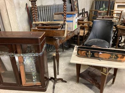 (SUITE PHOTOS LOT 2) STOCK D'UN BROCANTEUR...