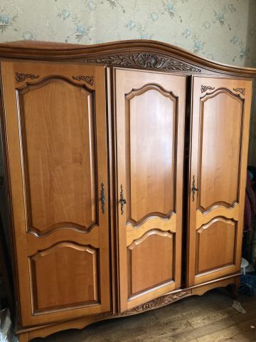 (SUITE PHOTOS LOT 1) ENTIER MOBILIER D'UNE...