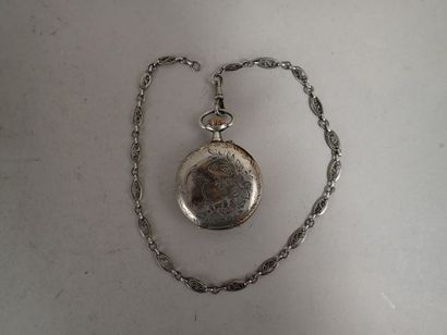 Montre à gousset et sa chaine en argent 800/1000...