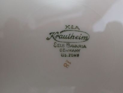 KRAUTHEIM Bavière, service de table en faïence...
