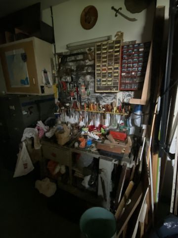 (SUITE PHOTOS LOT 4) ENTIER MOBILIER D'UNE...