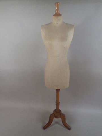 Mannequin femme STOCKMAN garni de lin, piètement...
