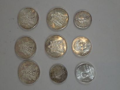 Ensemble de pièces en argent comprenant cinq...