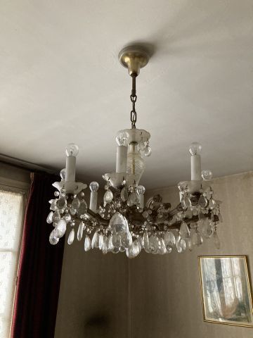 ENTIER MOBILIER D'UNE MAISON SISE A SOISSONS...