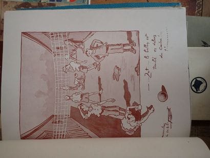 Importante mannette de livres brochés et...